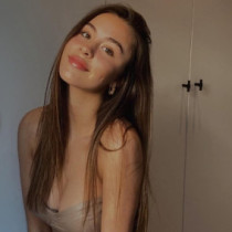 Profile picture of Lucia